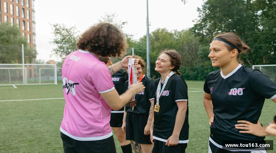 rayban雷竞技官网热血青春，全情投入